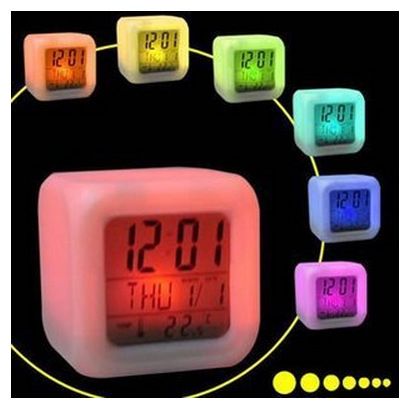 Mood-Changing LED Alarm Clock With 7 Color Shifts - Modern Digital Clock With Soft Wake-Up Light, Battery Powered, Simple Design For Bedroom & Office​_voghion.com