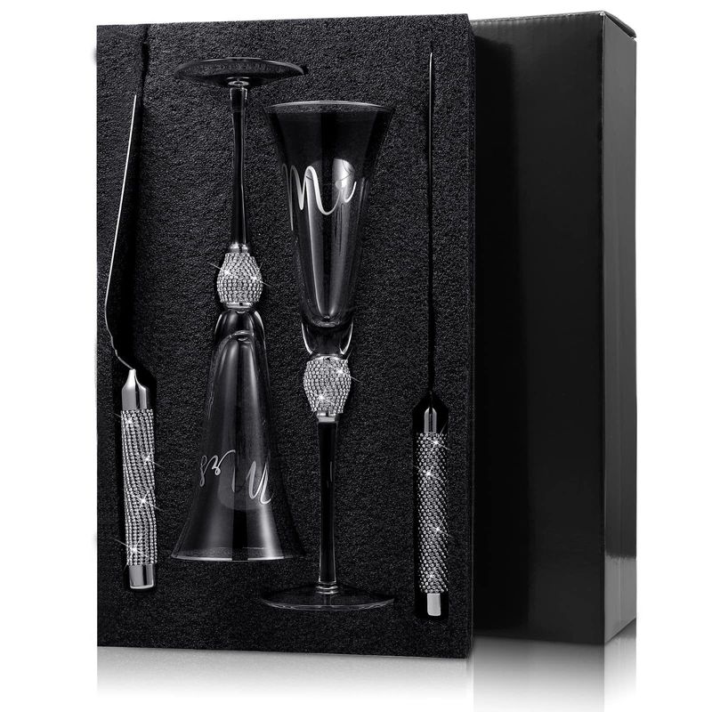 Ensemble de quatre verres en cristal à pied haut, couteau et spatule à gâteau en forme de V, en forme de trompette, enveloppés de diamants créatifs_voghion.com
