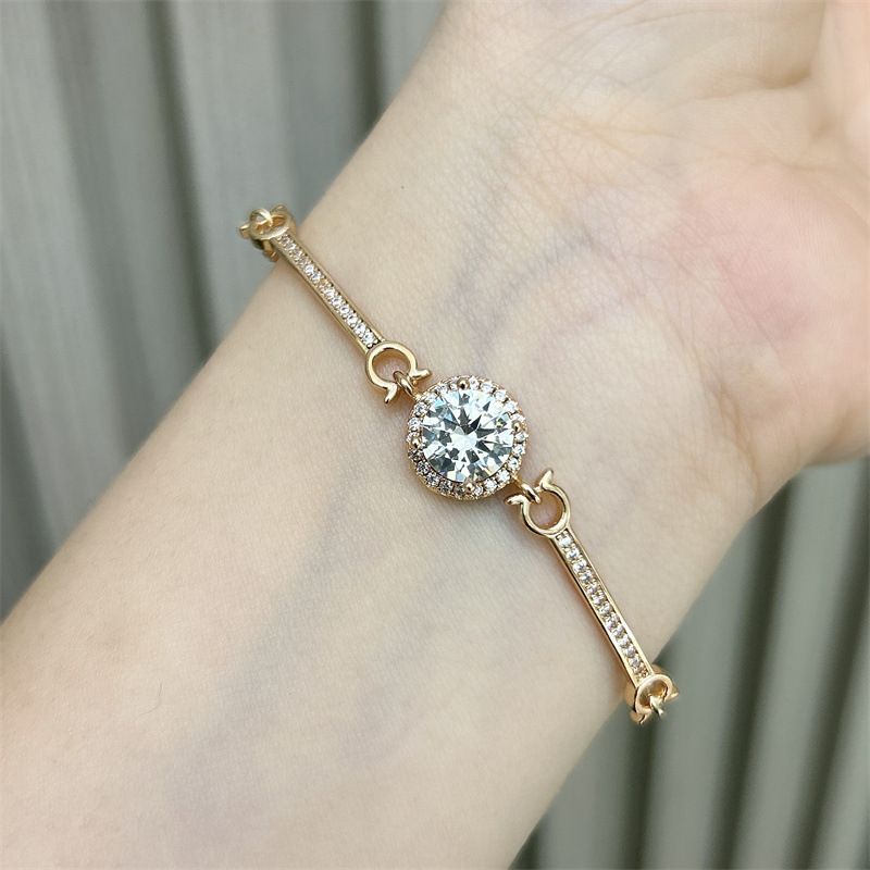 Women's Jewelry Heart Beating Diamond Round Bag Bracelet Luxury Simple Niche Design Personality Bracelet_voghion.com