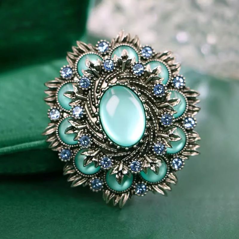Broche de estilo palacio de lujo exquisito, flor de pecho ovalada para mujer, diseño de nicho de alta gama, accesorio de alfiler_voghion.com