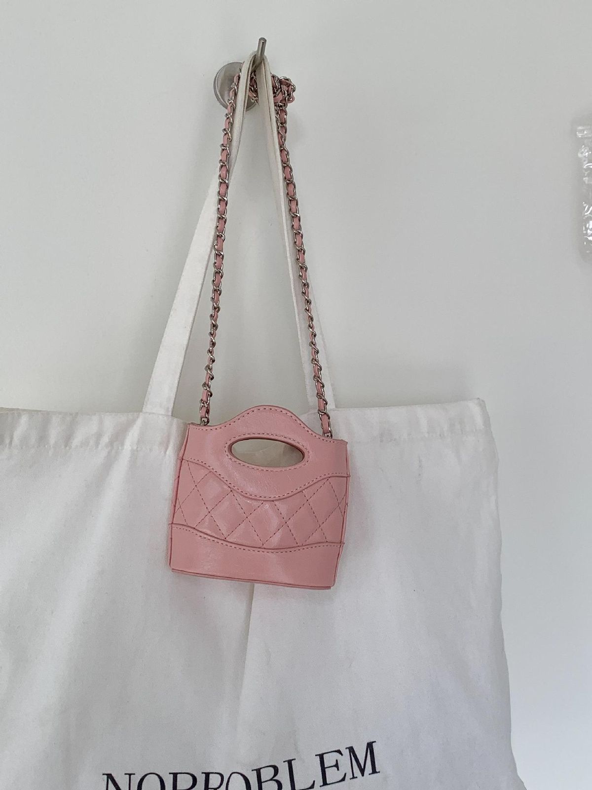 Mini Bag For Women Fashionable Crossbody Headphones Lipstick Mini Niche Rhombus Bag One Shoulder Small Style Chain Bag_voghion.com