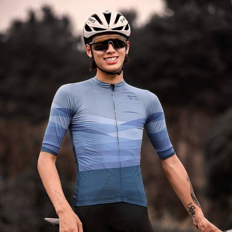 New Arrival Summer Short-Sleeved Road Bike Suit Danxia Lightweight Men's Cycling Jersey Set_voghion.com