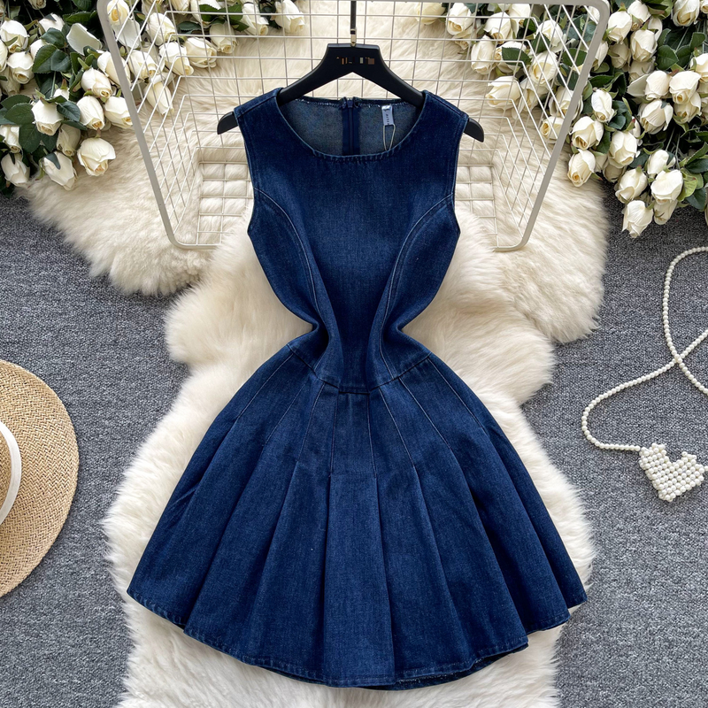 High-end niche mode mouwloze ronde hals denim jurk voor vrouwen zomer taille afslankend temperament geplooide vest rok_voghion.com
