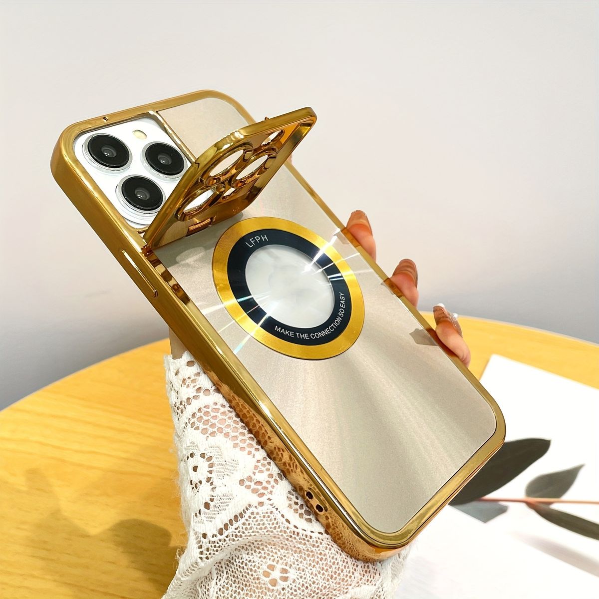 Oszałamiająca złota oprawka obiektywu, magnetyczny futerał na telefon do ładowania bezprzewodowego iPhone'a 14 Pro Max_voghion.com