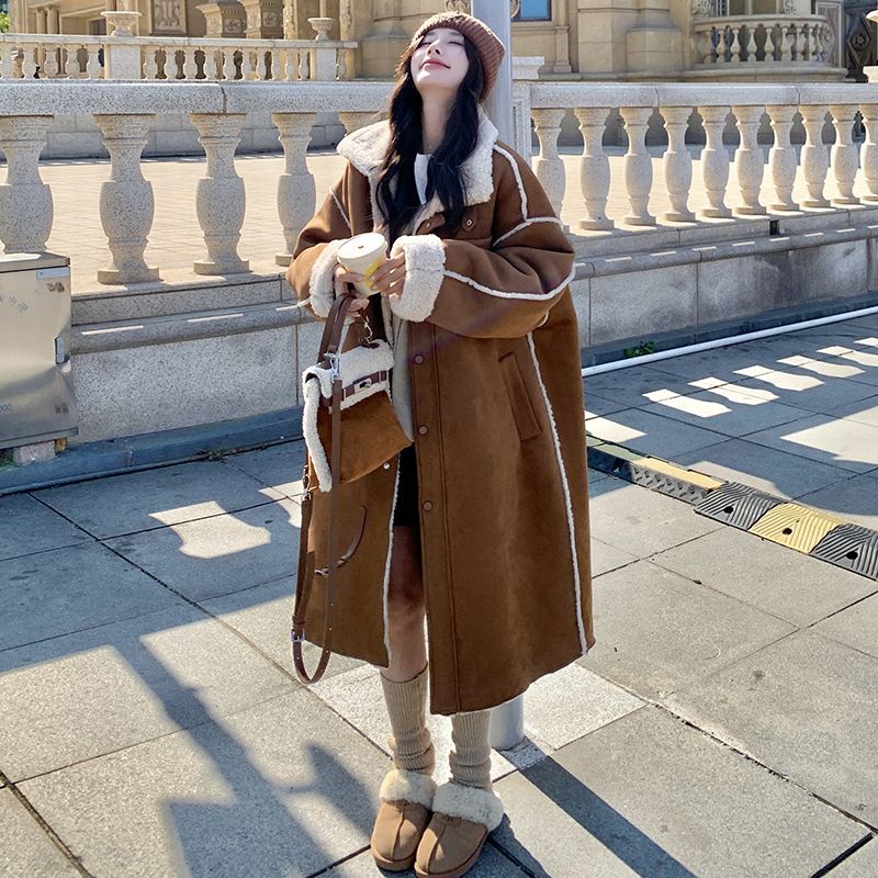 Langer Lammwollmantel für Frauen Winter 2023 Neue koreanische Version Lose Übergröße Große Größe Wildlederdesign_voghion.com