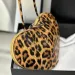 Borsa da sera Coeur in vera pelle da donna, a forma di cuore, a tracolla, con tracolla leopardata, per feste, da donna_voghion.com