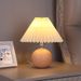 Plisowany stolik Nordic Ceramic Sypialnia Lampka nocna Przytulny Romantyczny Prosty INS Styl Dziewczęcy Serce Wysokiej klasy_voghion.com