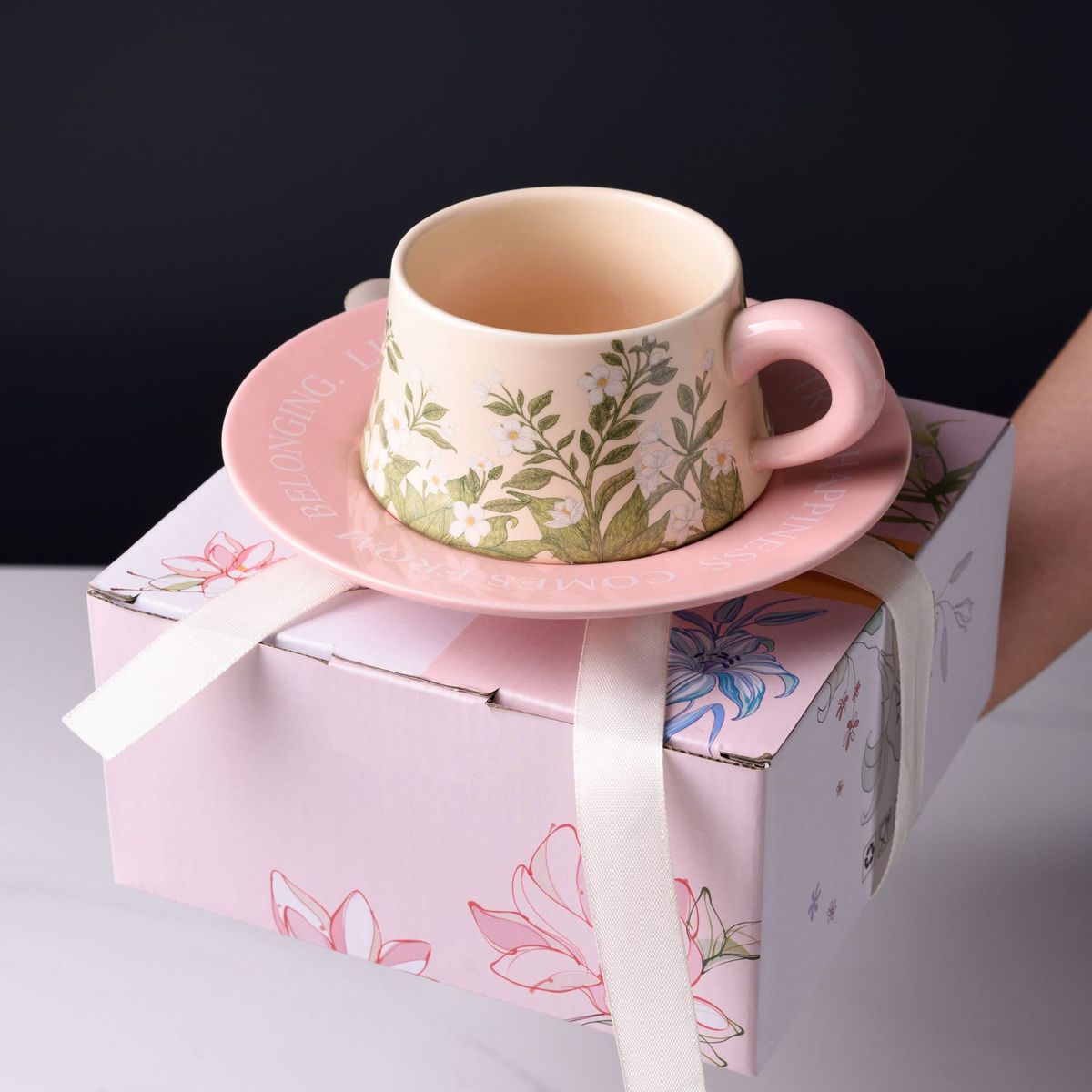 Vintage koffiekopje en schotel jasmijn vintage lelietje-van-dalen koffiekopje vintage geschenkdoos_voghion.com