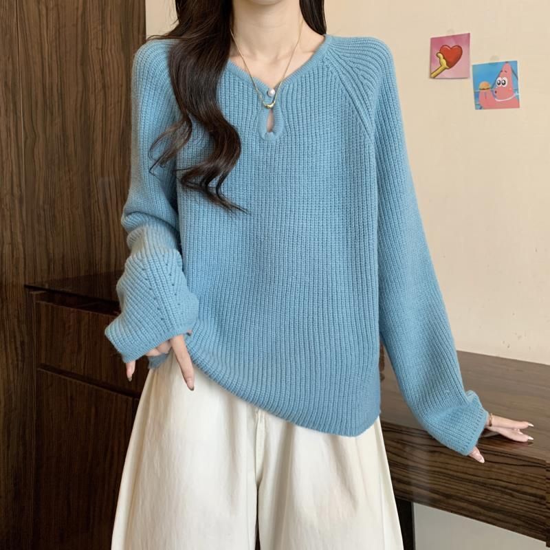 Early autumn 2024, shoulder length long sleeved knitted sweater, fat mm, loose fit, slimming effect, inner bottom layer,_voghion.com