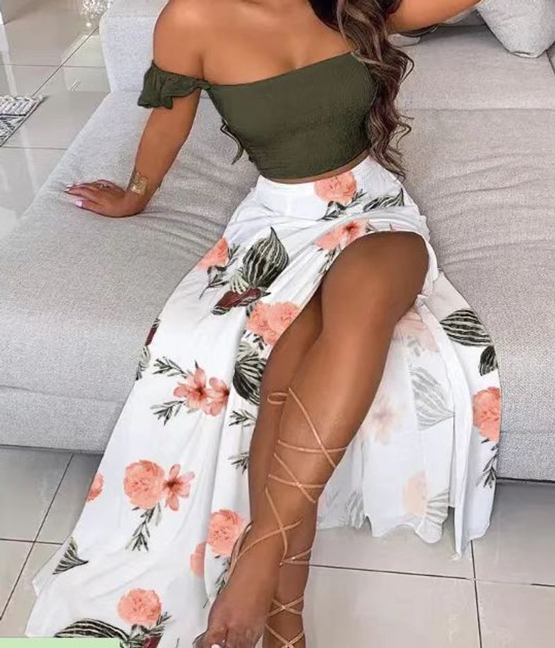 Completo da 2 pezzi Boho Chic con top a tubino arricciato e spalle scoperte e gonna lunga con spacco a vita alta e floreale, abbigliamento casual estivo da donna_voghion.com