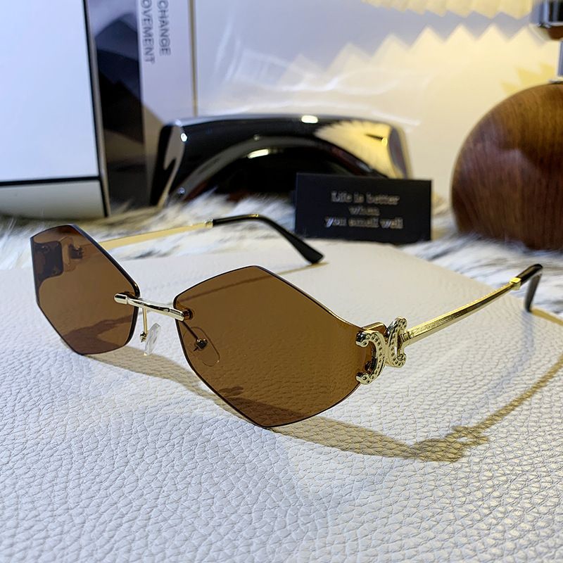 Designer Sunglasses Women's Classic Luxury Gold Letter Temples Fashion Sunglasses Outdoor Beach Leisure Travel Driving High Quality Sunglasses_voghion.com