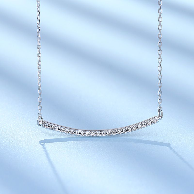 Collana con faccina sorridente in cristallo, versione semplice del piccolo ciondolo con sorriso in stile fragranza, catena per clavicola femminile Dongdaemun Girlfriend_voghion.com