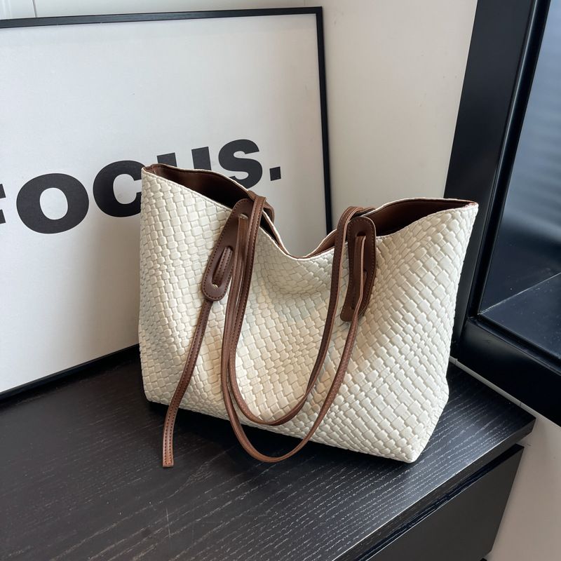 Luxury Brand Designer Bag Large Capacity Woven Bag For Women 2025 New Vintage Versatile Shoulder Underarm Bag Korean Style Handheld Tote Bag_voghion.com