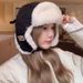LazyZoom - Gorro Lei Feng del noreste para mujer, de ante, resistente al viento y al frío, cálido, para otoño e invierno, forro polar grueso y cálido con orejeras_voghion.com