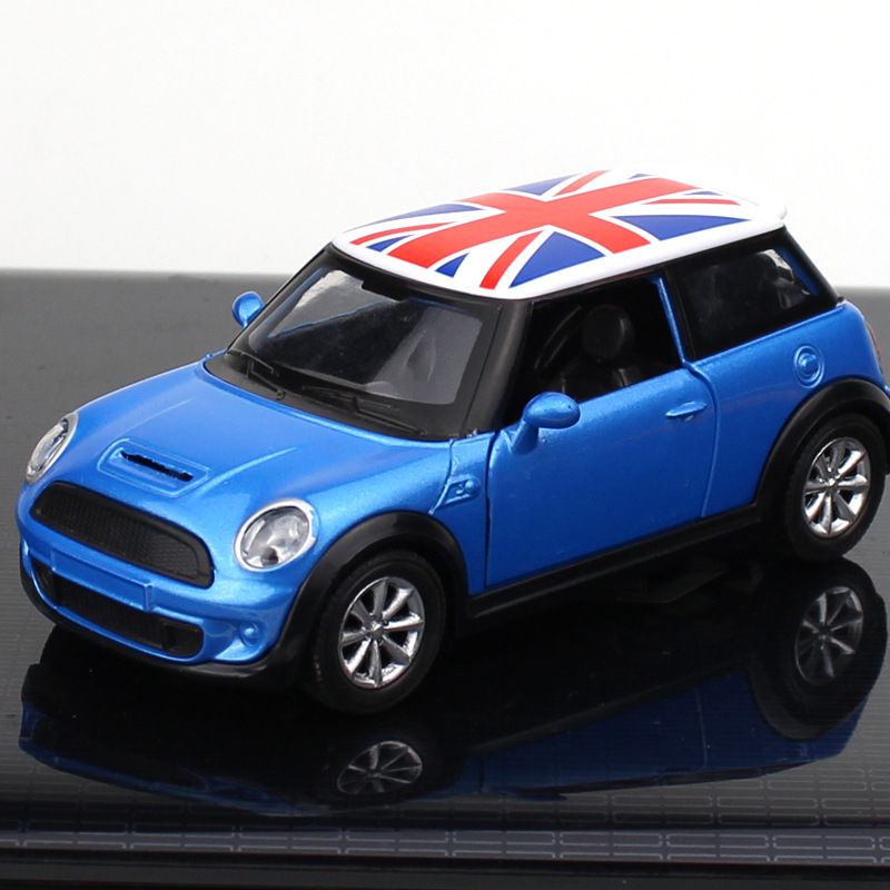 Mini-Legierung, altes Automodell, Auto-Parfümsitz, kreativer Autoschmuck, Kuchenornament im Auto_voghion.com