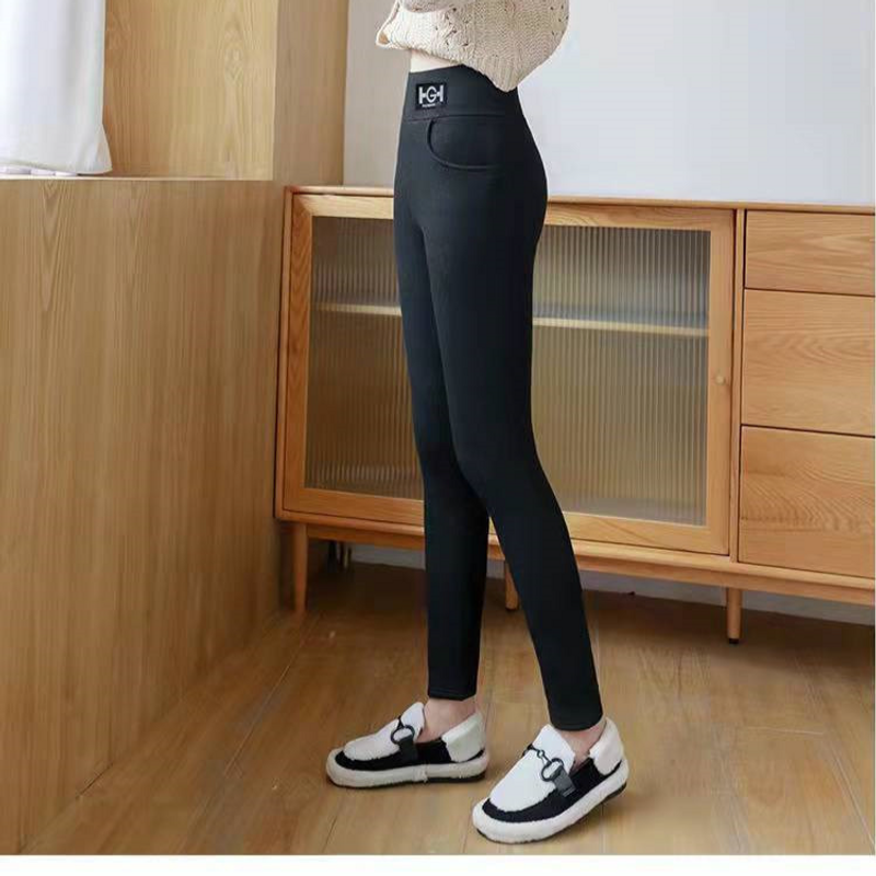 Douyin's Popular 500G Huge Thick HG Label Pocket Sherpa Warm Leggings For Women With Veet And Thickened Outer Wear In_voghion.com