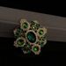 Spilla di smeraldo con design alto con intaglio di diamanti, tutti i gioielli da corsage abbinati_voghion.com