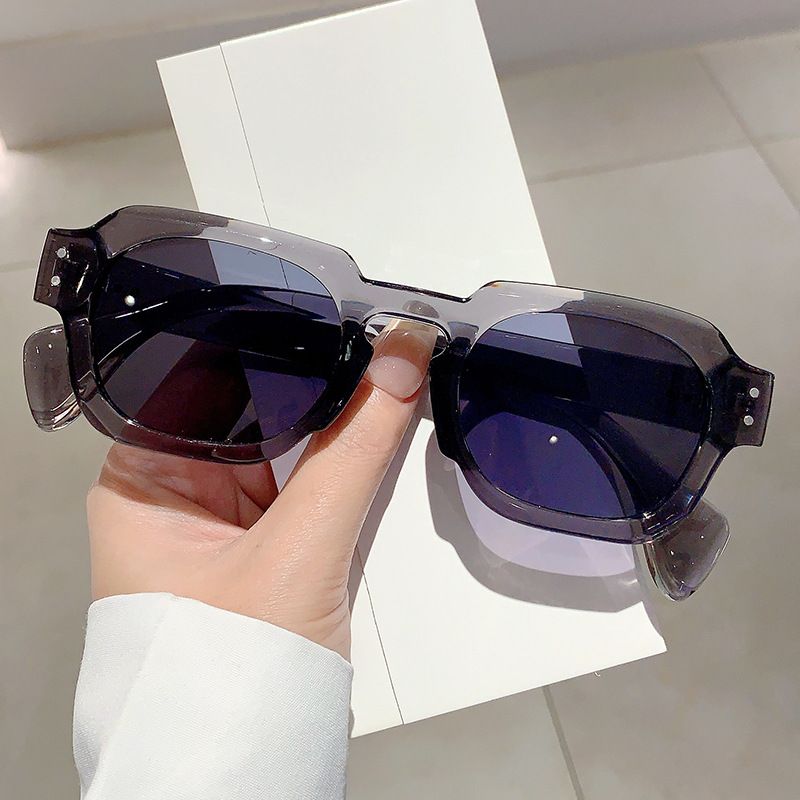 2024 Nouveau clou de riz polygonal Photographie de rue haut de gamme Tendance minceur Lunettes de soleil polyvalentes résistantes aux UV_voghion.com