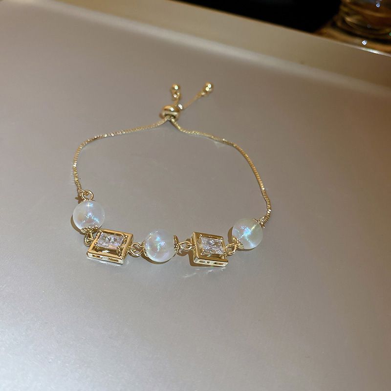Mermaid Princess Pearl Zircon Square Bracelet Simple Niche Versatile Personality High-end Adjustable Jewelry_voghion.com