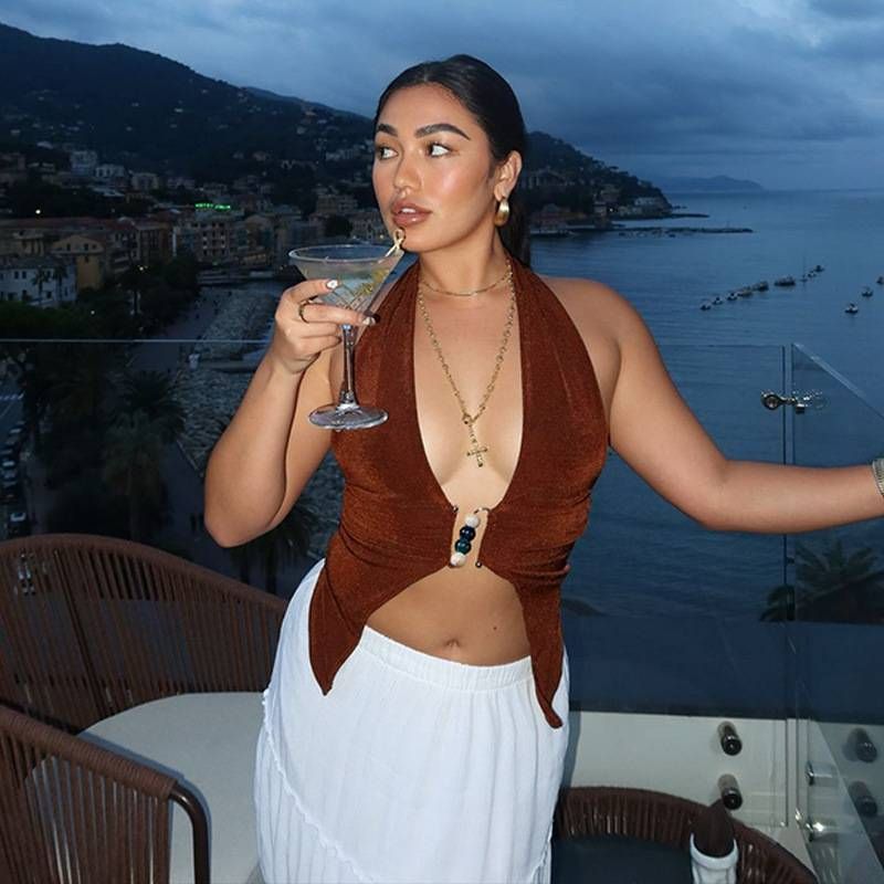 Commerce extérieur Vêtements pour femmes européennes et américaines Couleur unie Col licou Sexy Filles chaudes Petit gilet Mode Slim Fit Top Vente en gros_voghion.com