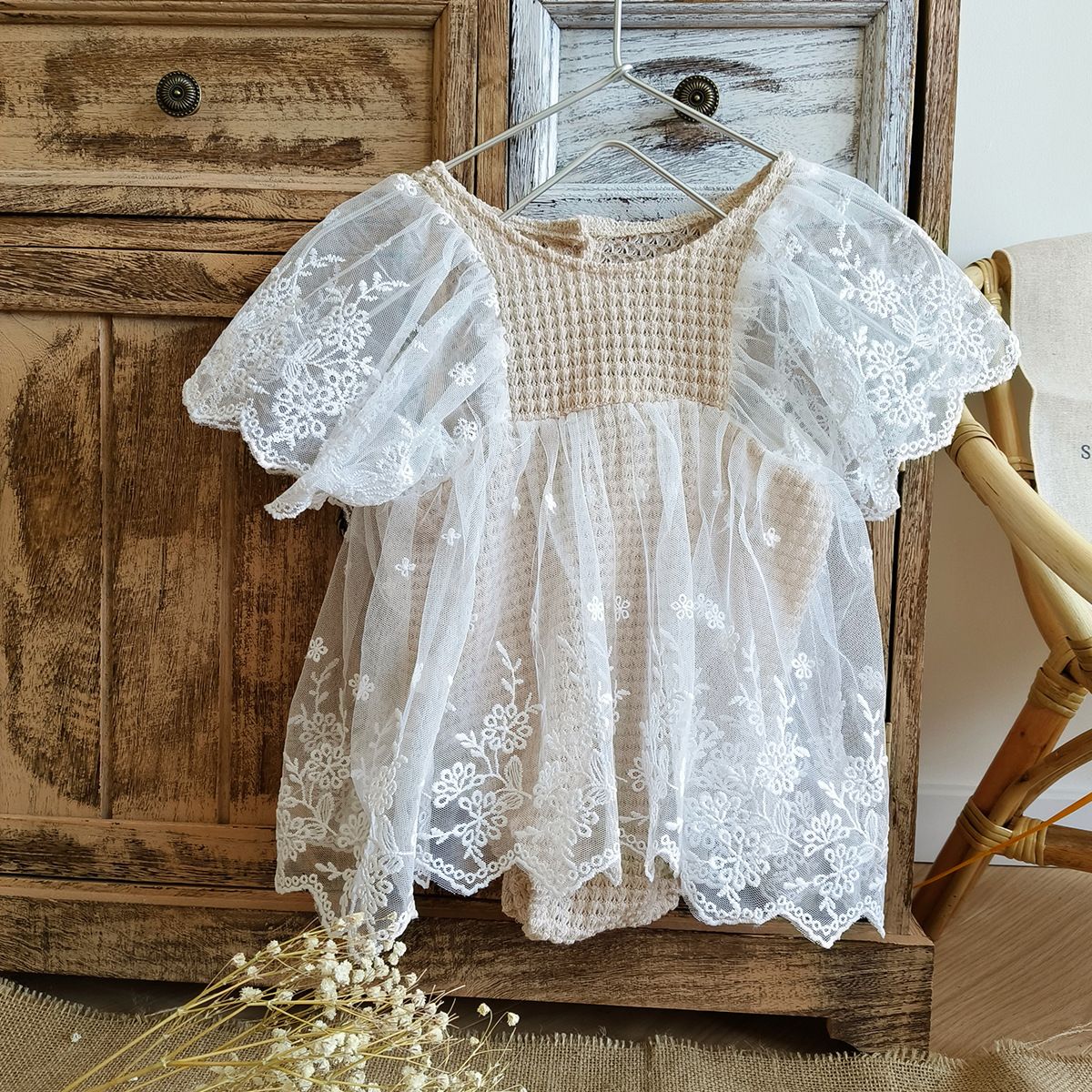 Mother & Kids Baby jumpsuit Korean version baby girl lace summer flying sleeves fart clothes newborn 100 days old princess skirt_voghion.com