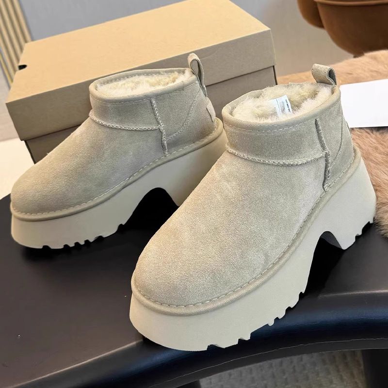 Bottes d'hiver tendance pour femmes avec doublure en fausse fourrure, semelles en caoutchouc antidérapantes, bout rond et boucle, chaussures décontractées à plateforme épaisse pour un usage quotidien._voghion.com