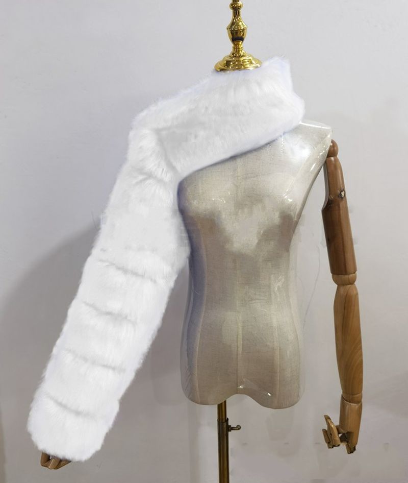 Cappotto scialle di pelliccia sintetica di lusso da donna, capospalla alla moda da donna con collo in pelliccia di volpe, elegante mantello invernale, finiture in similpelle morbida e calda_voghion.com