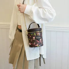 Bag female niche 2024 bucket advanced new cylinder fashion single shoulder crossbody bag handheld texture