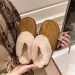 Neue Designer-Hausschuhe für Damen, versandkostenfrei, für drinnen und draußen, warm haltend, dickes Wollmaterial, klassische Plüschsandalen, braun_voghion.com