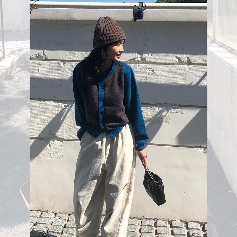 Color blocking short grey round neck sweater jacket for women in spring autumn, loose and lazy style, milk like knit_voghion.com