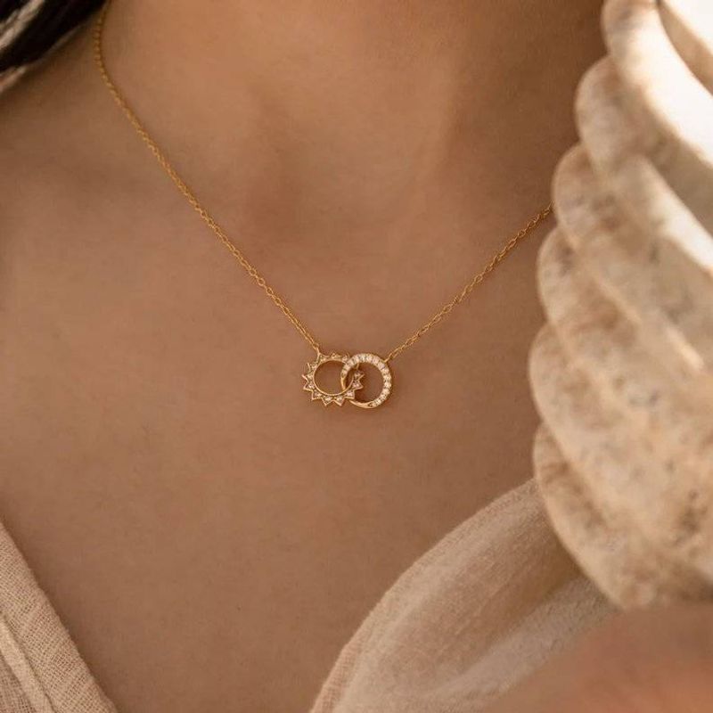 Lichte luxe zon en maan ketting koper ingelegde zirkoon eeuwige ketting elegante O-vormige ketting dames cadeau_voghion.com