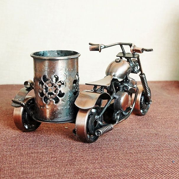 Contenitore per penne modello di motocicletta antica collezione di modelli di auto in ferro fatti a mano, una generazione di una varietà di optional_voghion.com
