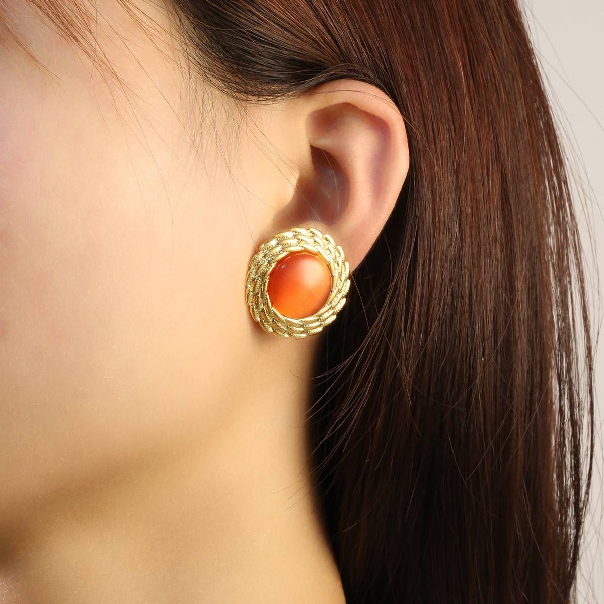 New light luxury retro irregular round earrings for women, inlaid with cat eye stones, high-end and exaggerated design, stainless steel earrings_voghion.com