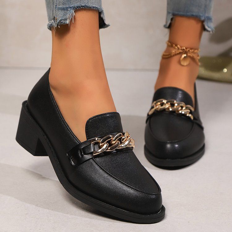 Neu Mode Spitzschuh Set Dicke Sohle Mode Lässig Große Größe Metall Kette Loafers_voghion.com