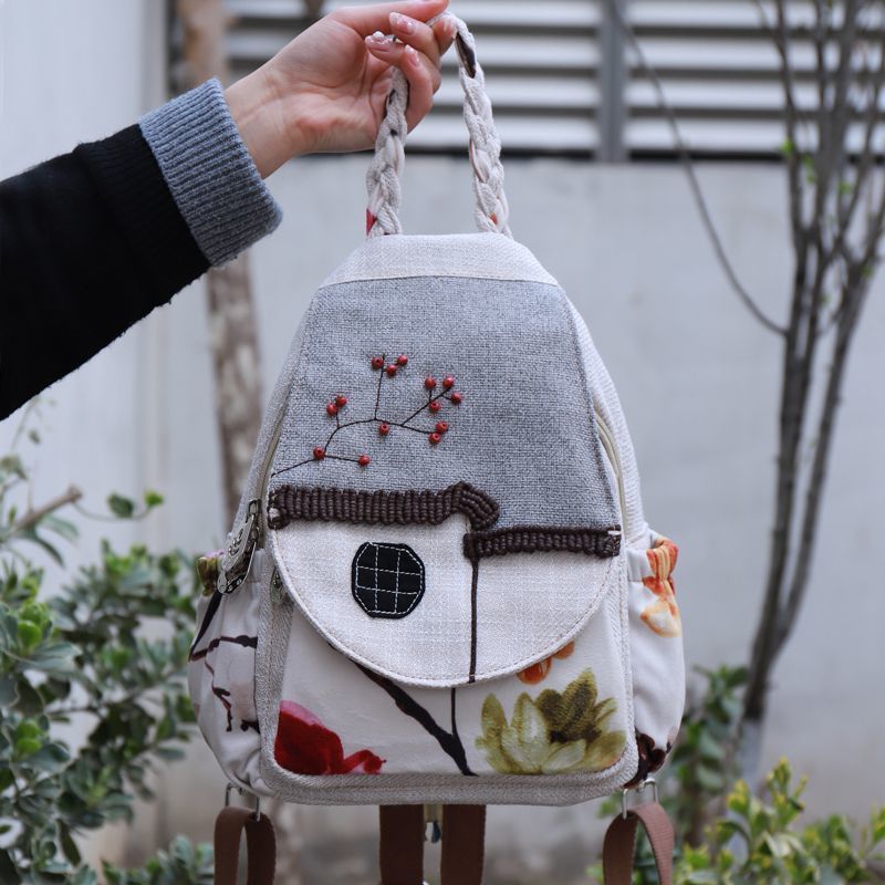 New fashionable canvas backpack, unique and beautiful, novel style, exquisite temperament and image, large capacity, practical and durable,
_voghion.com