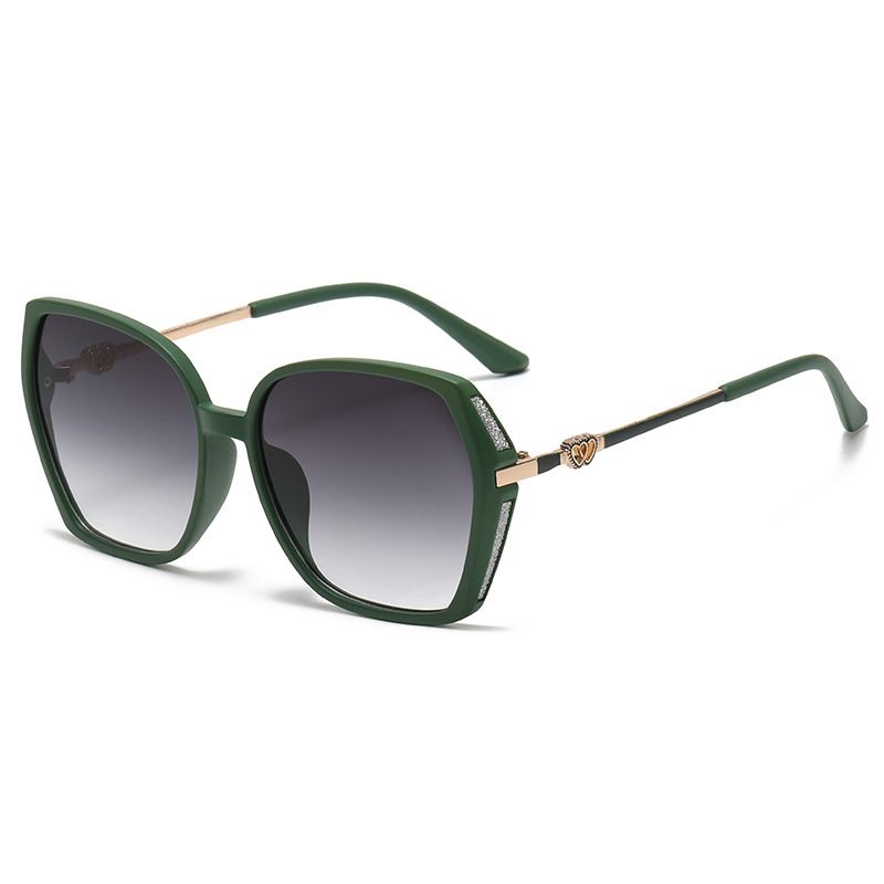 Women's fashion gradient color women's sunglasses with diamonds, anti-ultraviolet box sunglasses, sunglasses_voghion.com
