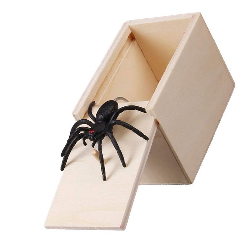 ToysMall Wooden Prank Box Spoof Trick Toy Wood Simulation Spider Scare Box For Parties_voghion.com