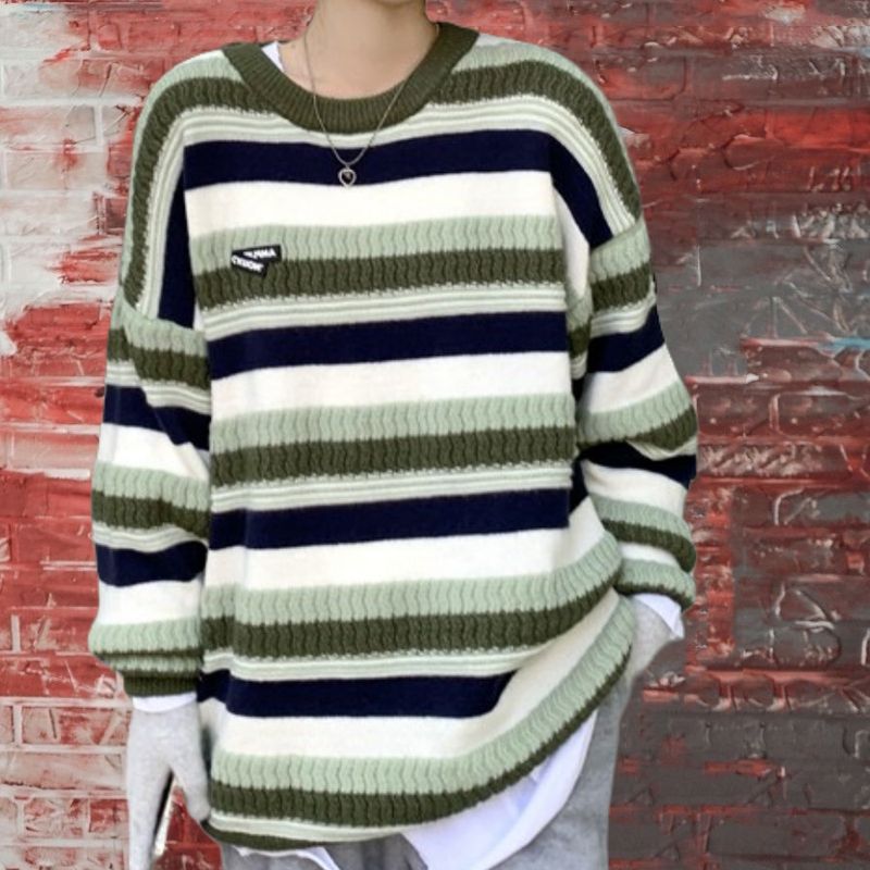 2024 Neuer amerikanischer gestreifter Rundhalsausschnitt für Frauen und Männer Trendy Brand Lazy Style Loose Couple Base Strickpullover_voghion.com