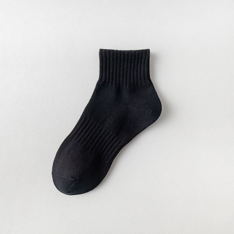 Socks new solid color high elastic sports socks black and white spring and autumn men's socks_voghion.com