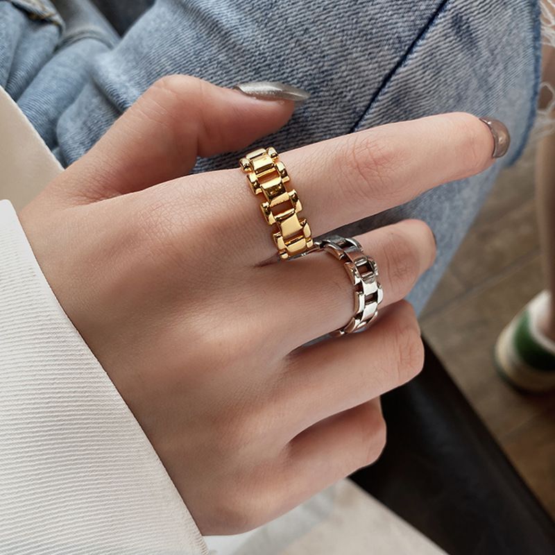Ins Internet Celebrity Temperament Kalter Wind Zeigefingerkette Glatter kubanischer Ring Männlicher und weiblicher Paarschmuck_voghion.com