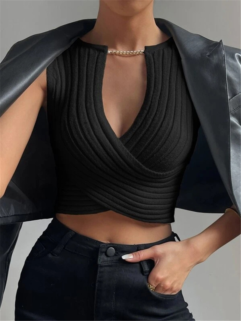 Pull en maille croisée à motif chaîne pour femme, coupe ajustée et polyvalente, idéal pour aller avec un pantalon_voghion.com