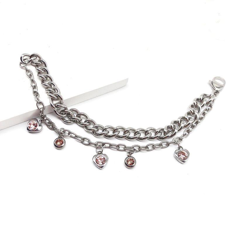 Bracciale unisex in acciaio inossidabile con catena laterale a forma di cuore e strass, disponibile in tre colori_voghion.com