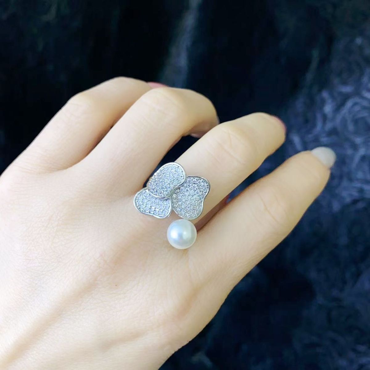 Neu Camellia Rose Liebe Übertrieben Licht Luxus Design Platz Name Langsam Frauen Funkelnden Diamant_voghion.com