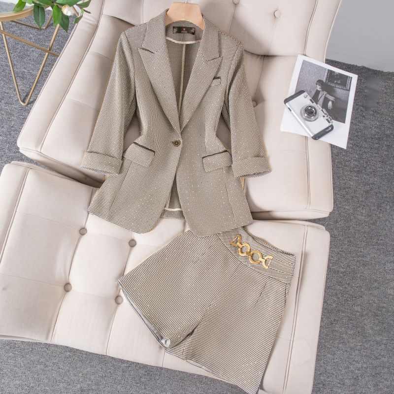 Qianniao Style For Women's Spring And Summer New Style, Casual Pants With High-end Feel, Full Diamond Suit Shorts_voghion.com