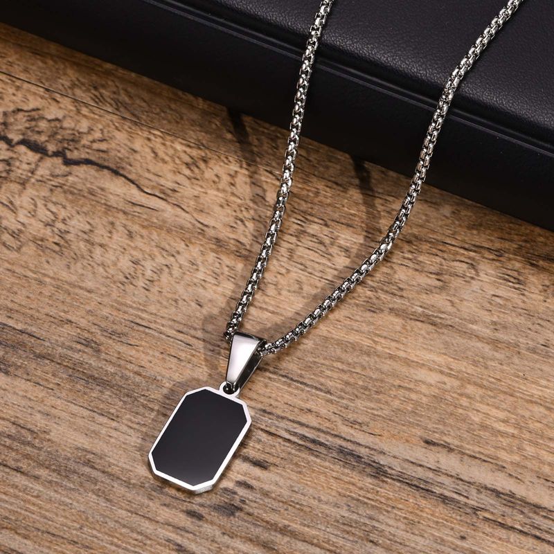 Collana con catena cubana a strati, pendente rettangolare geometrico in resina e acciaio inossidabile da uomo PN1690_voghion.com
