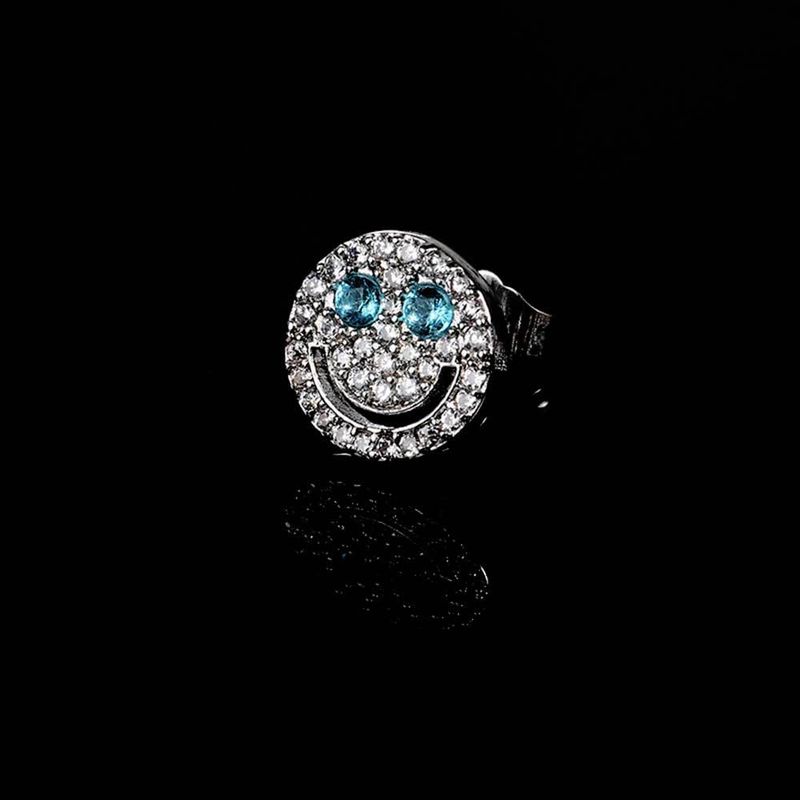 Orecchini a bottone in zircone con faccina sorridente per uomo e donna in stile hip hop, design accattivante con finitura placcata in oro e perni in argento 925_voghion.com