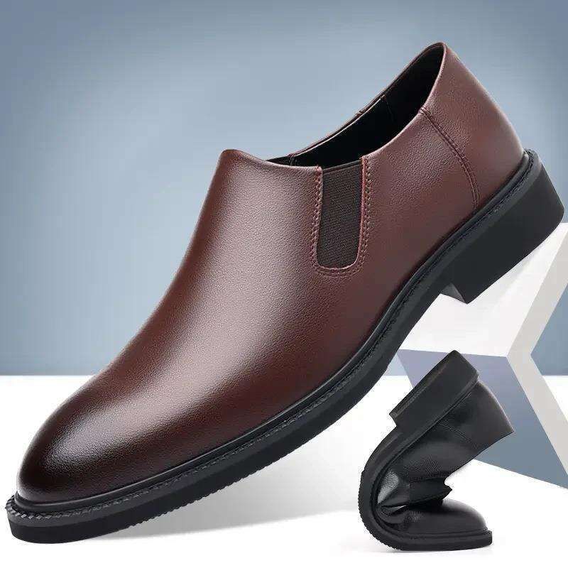 De onovertroffen kwaliteit van Xuexi Trendy schoenenwinkel in Frankrijk heeft zich gericht op de binnenlandse verkoop van leer voor heren. Ze bieden hoogwaardige herenschoenen aan._voghion.com