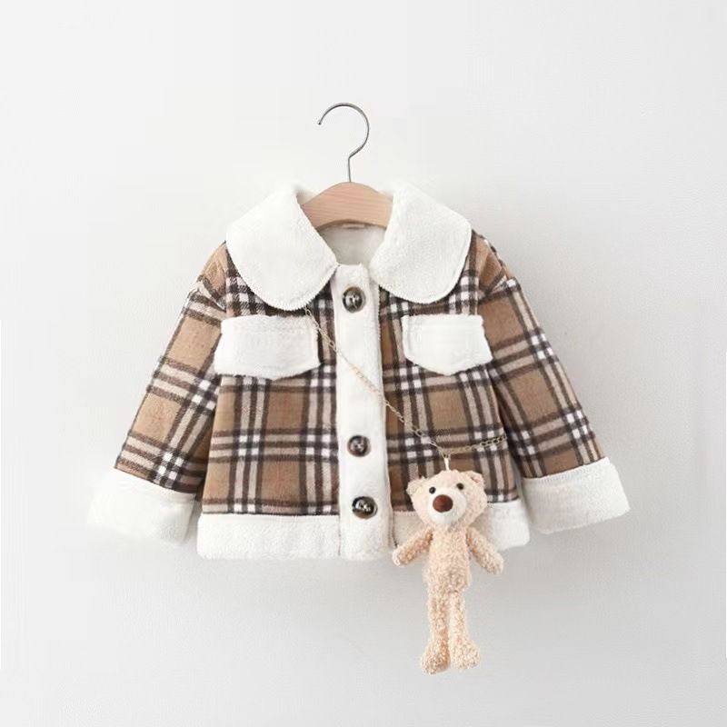 2021 new winter girls plaid stitching plus velvet thickened lapel jacket comes with bear pendant 1285_voghion.com
