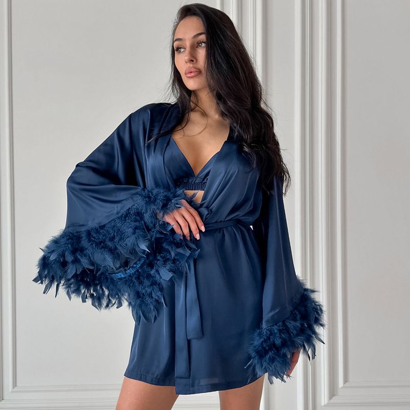 Dames nachtkleding Lente Nieuwe veren Comfortabele nachtjapon Nachtjapon met lange mouwen Ondergoed Shorts Pyjama Driedelige set Huiskleding_voghion.com