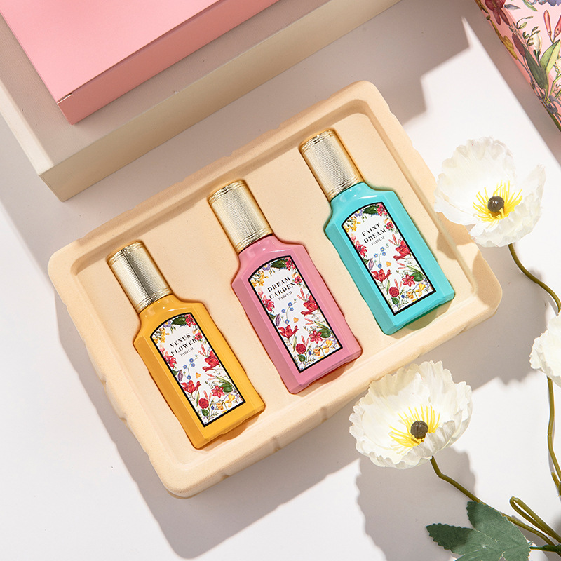 Set di profumi da donna Quezihua di alta qualità Set di tre pezzi di fragranze al gelsomino_voghion.com